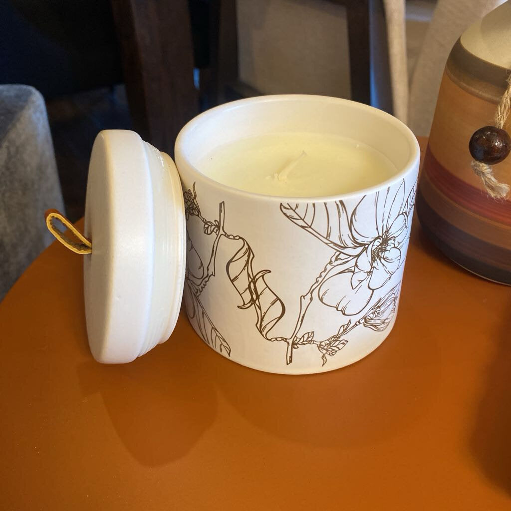White Magnolia Candle Holder