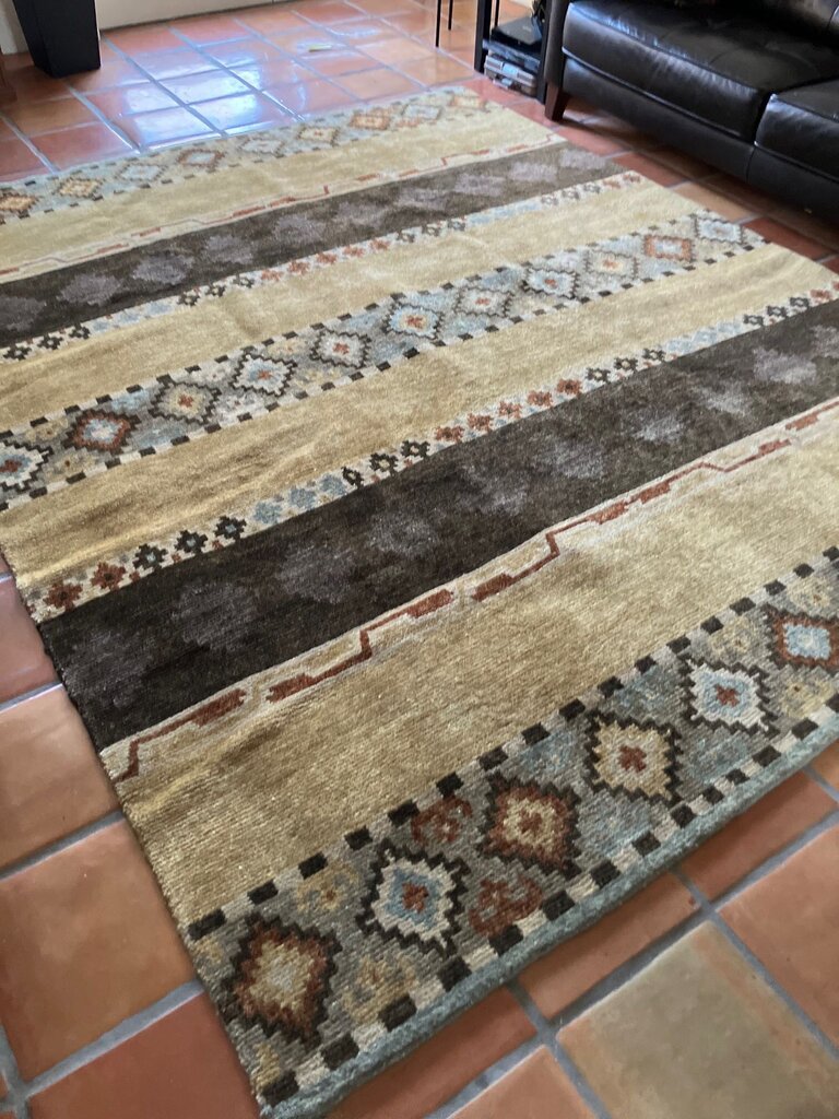 Hand Knotted Wool Rug