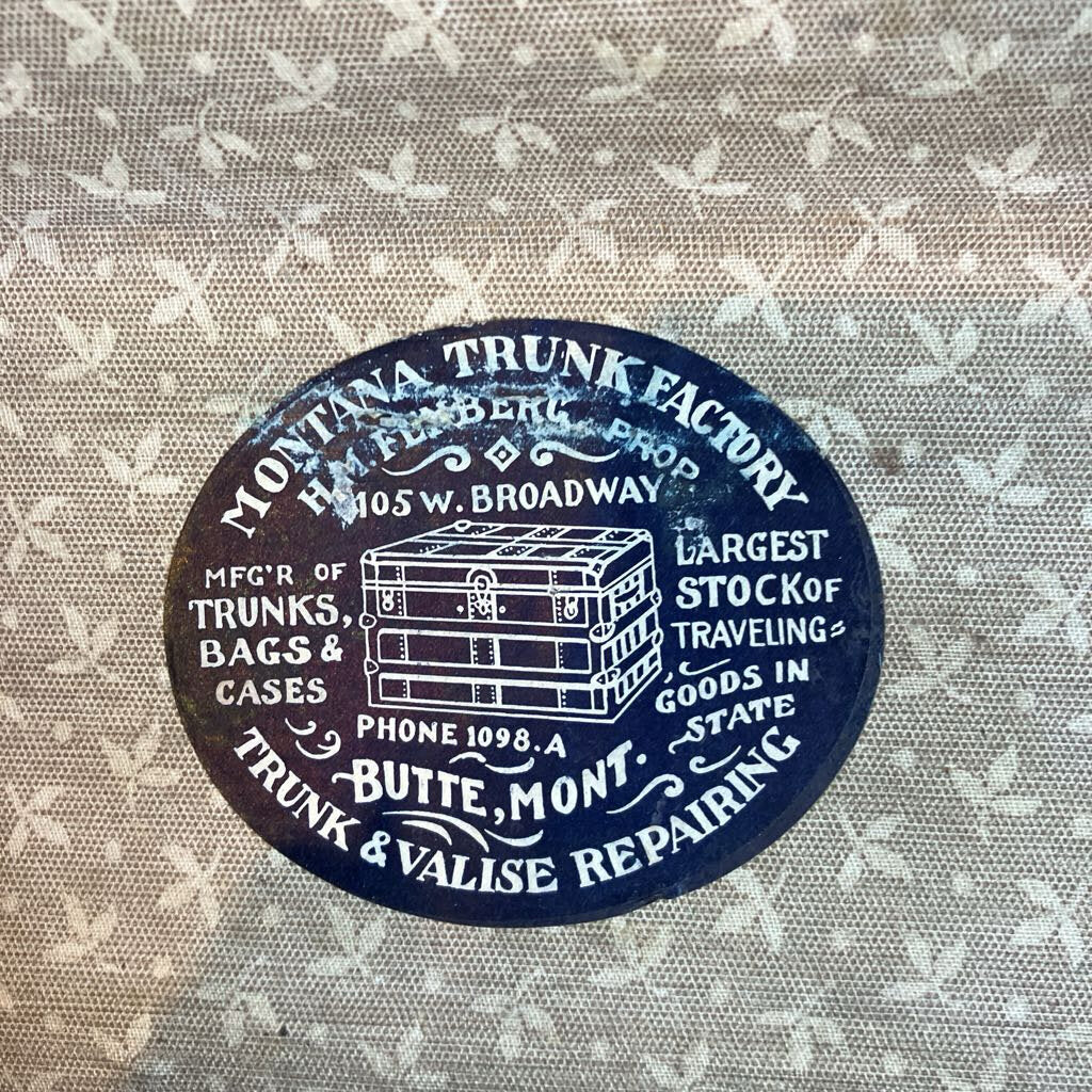 Vintage Montana Trunk Factory Connecticut Truck