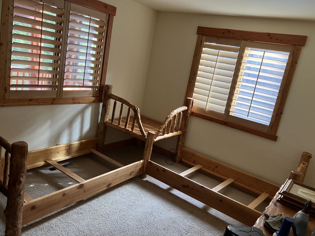 2 Lodge Pole Twin Beds With Connecting Corner Table