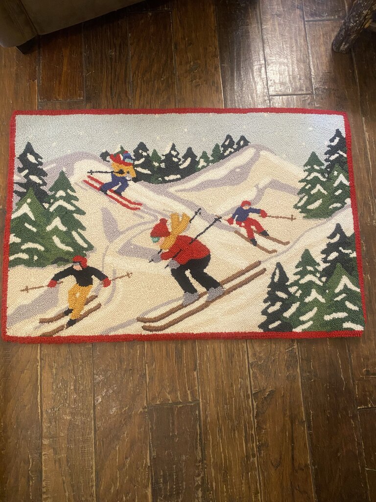 Chandler 4 Corners Ski Hooked Wool Rug