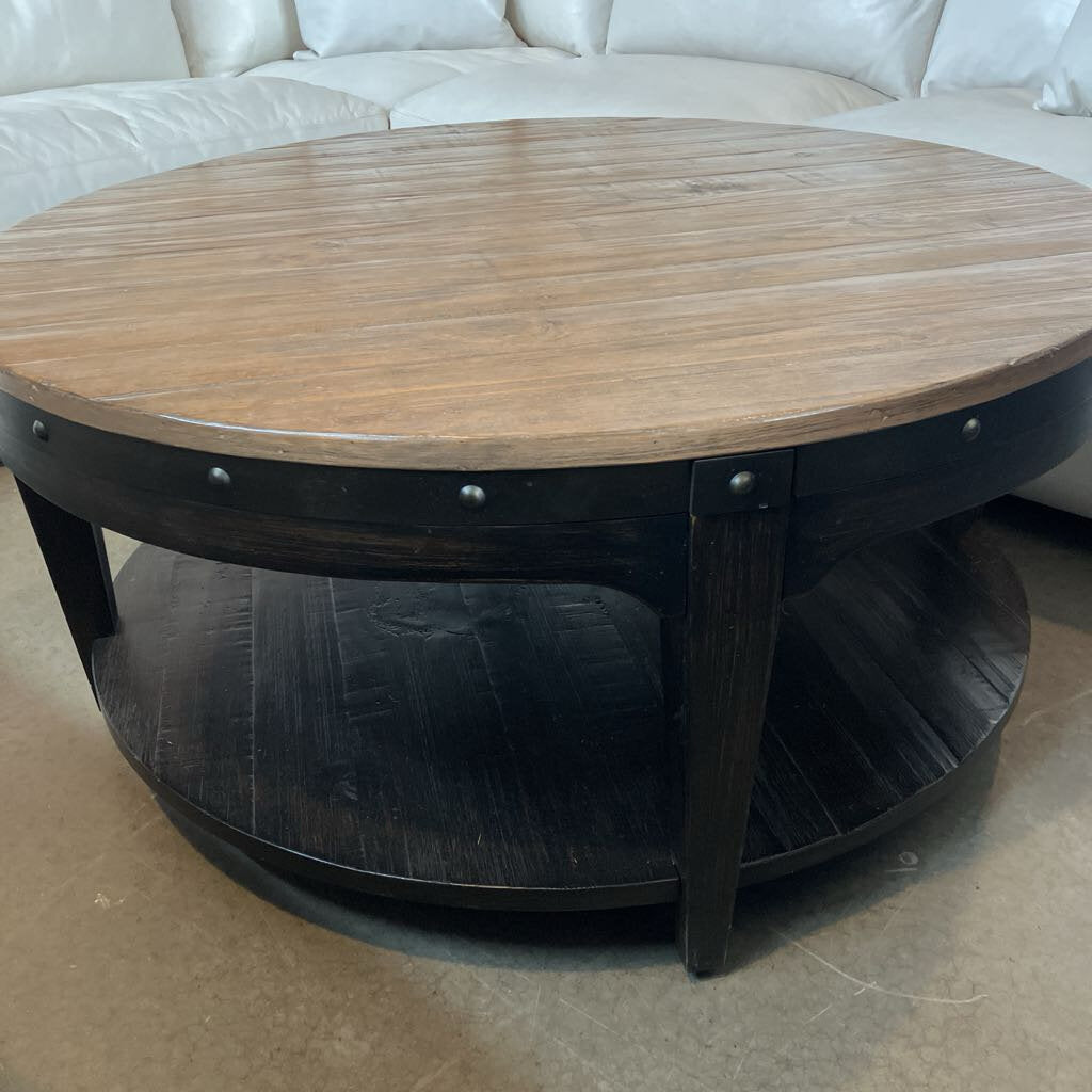 Kincaid Plank Road Artisans Cocktail Table