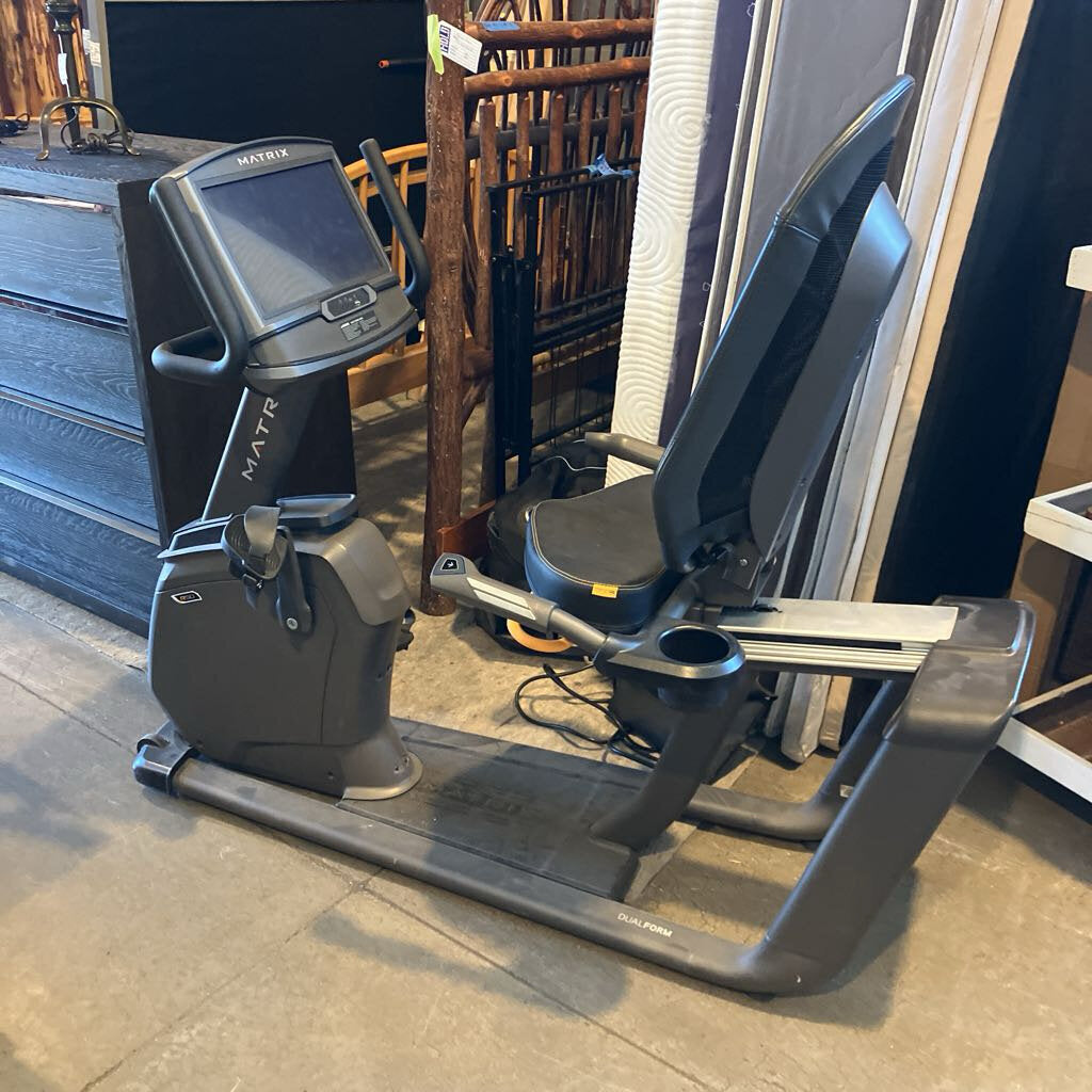 Matrix R50 Recumbent Bike