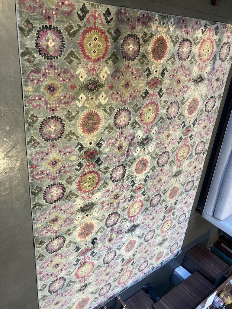 Floral Pattern Kilim Rug