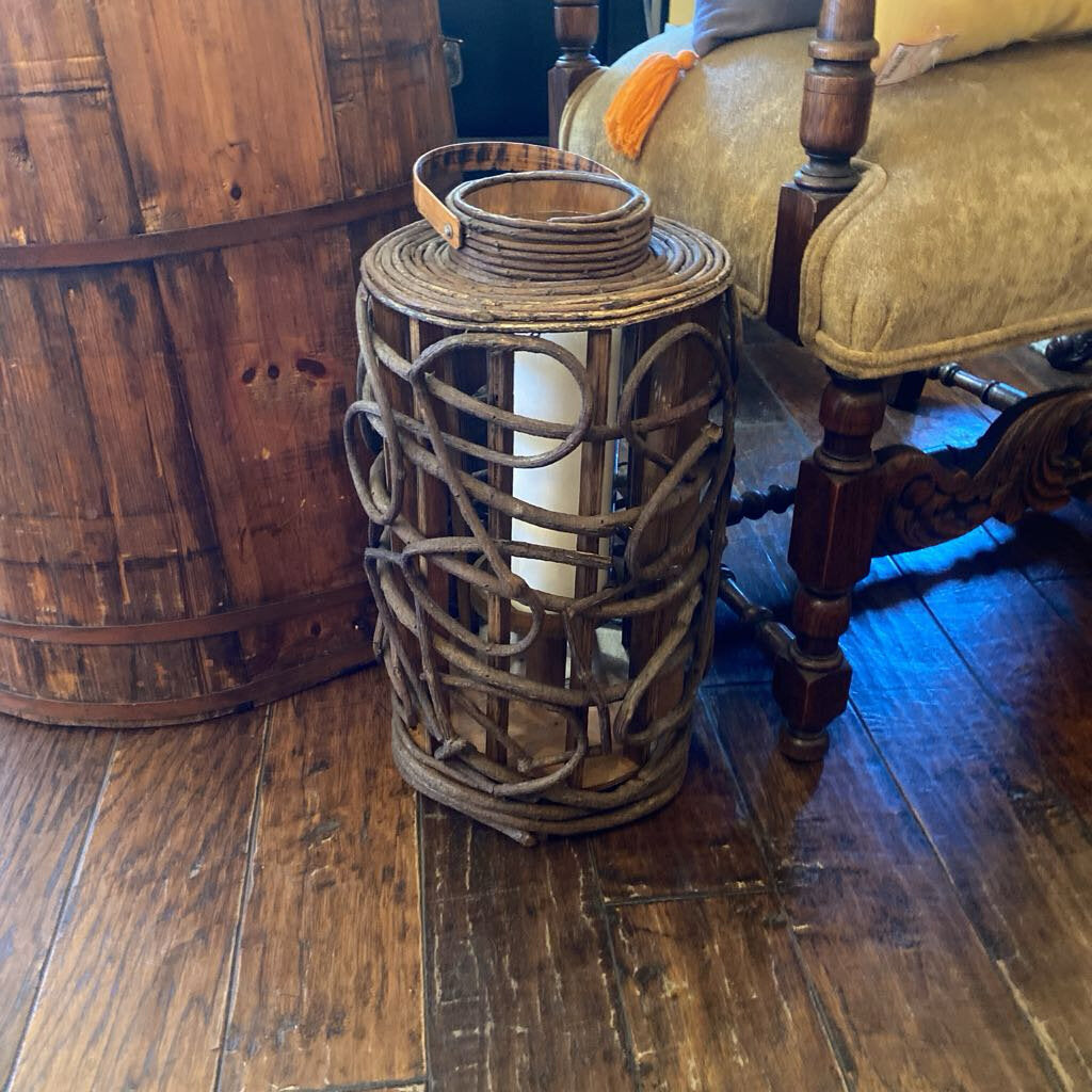 Twisted Grape Vine Lantern