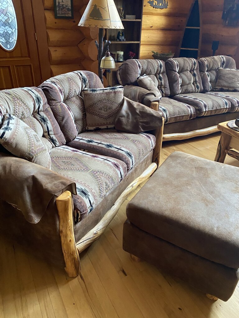 Intermountain Aspen Collection Sofa & Loveseat Combo