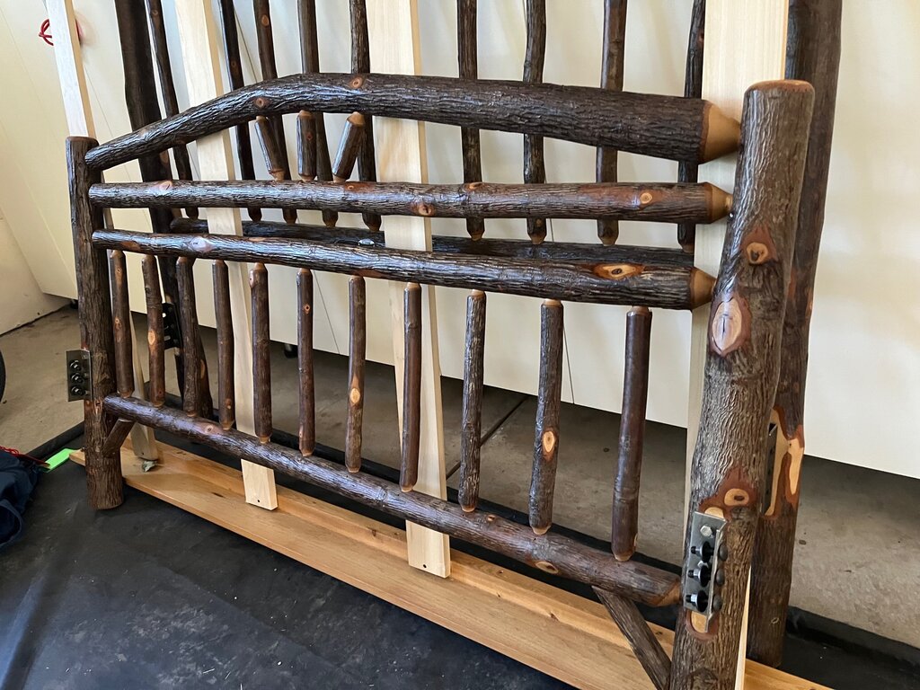 Hickory Queen Bed