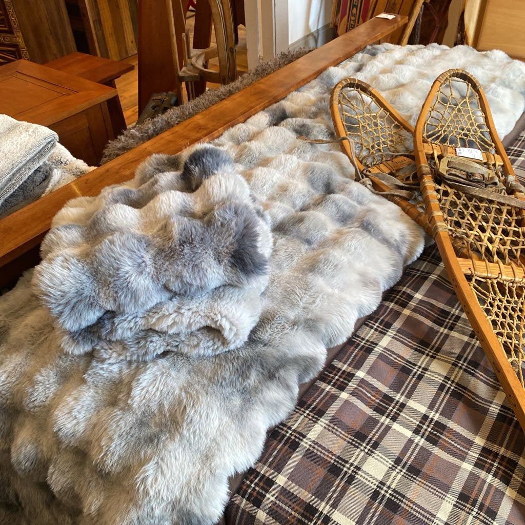 Queen Faux Fur Bedspread With Two Standard Shams