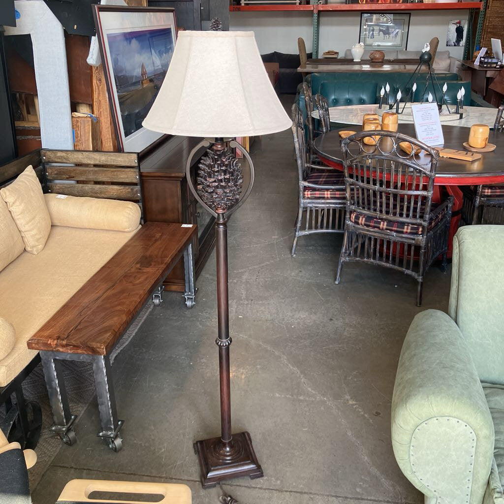Pinecone Motif Floor Lamp