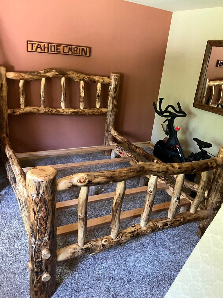 Lodge Pole Pine Queen Bed