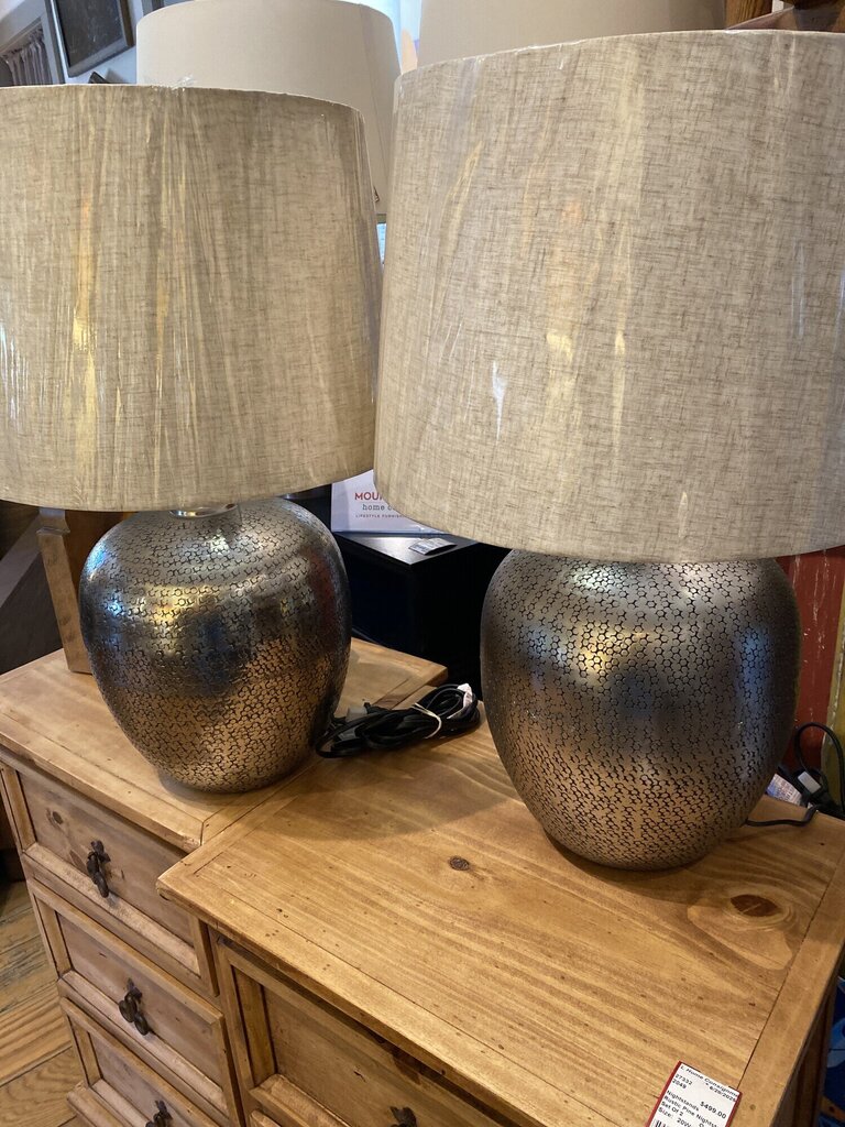 Magalie Lamp