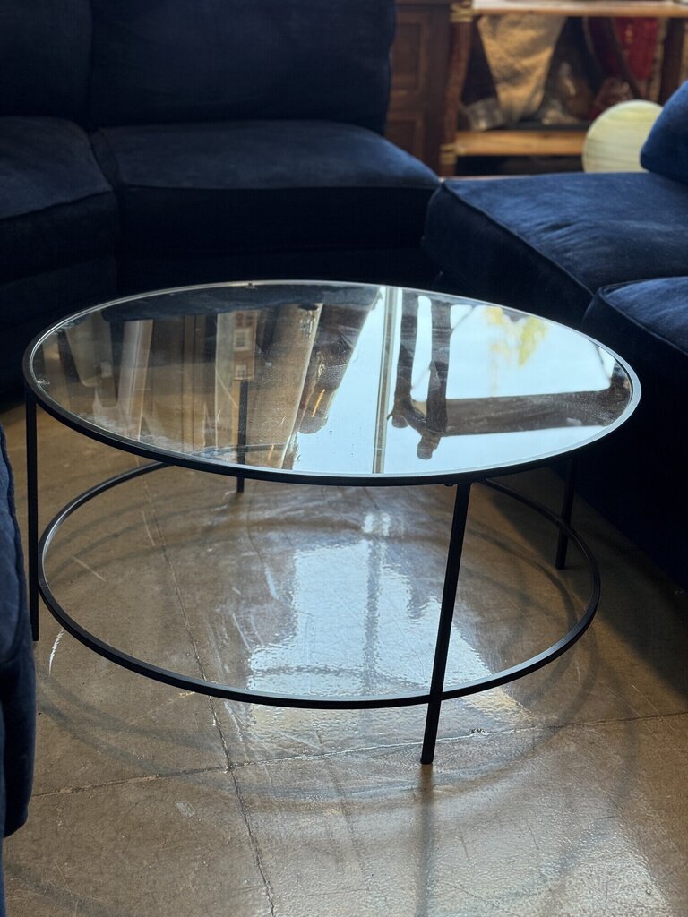 Urban Outfitters Claire Round Table