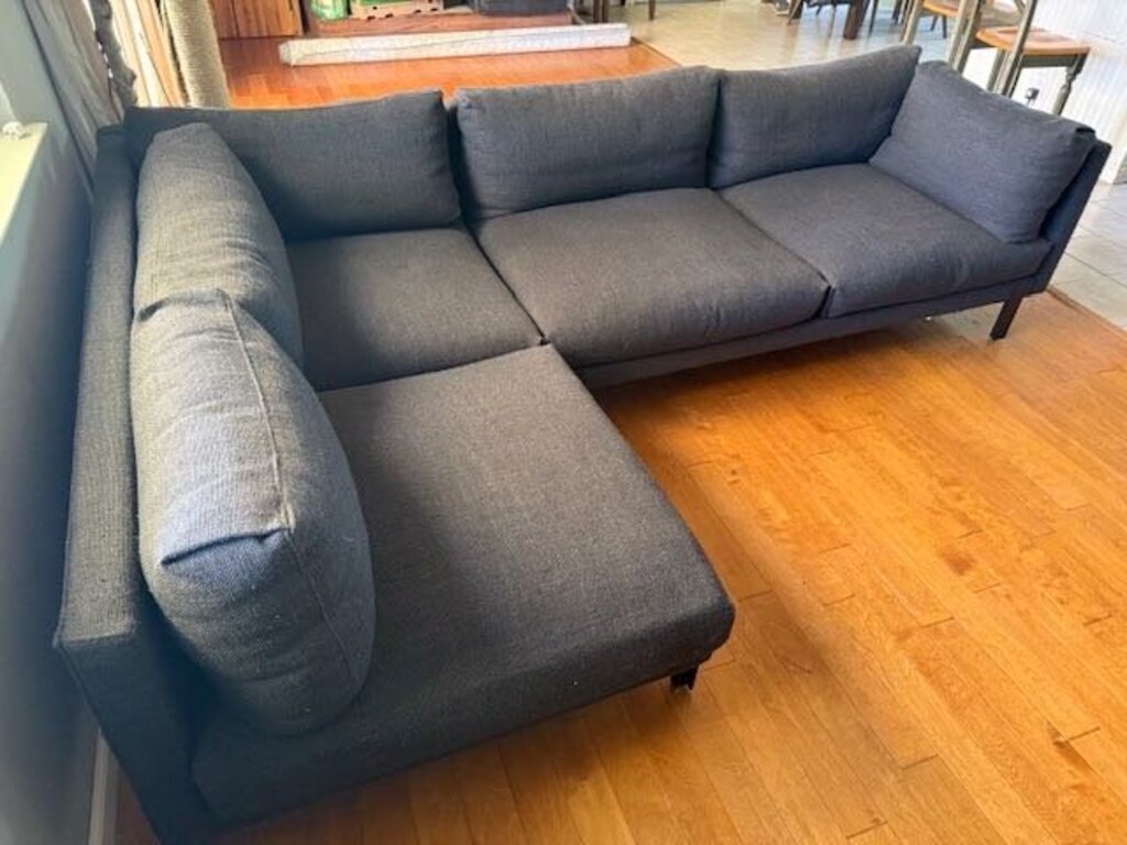 Gus Modern Silverlake Upholstered Sectional Sofa