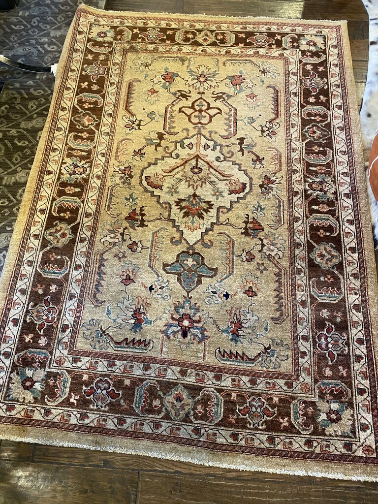 Hand Knotted Wool Pakistan Rug