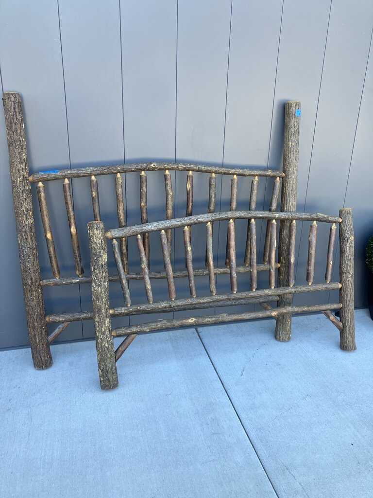 Hickory Queen Bed