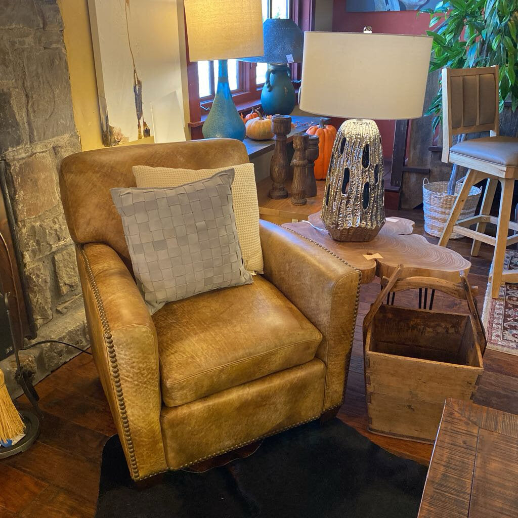 King Hickory Leather Sofa And Chair Set