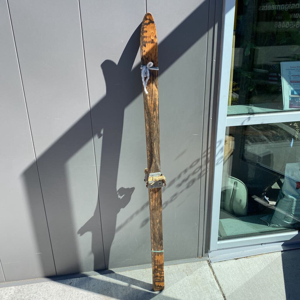 Vintage Skis