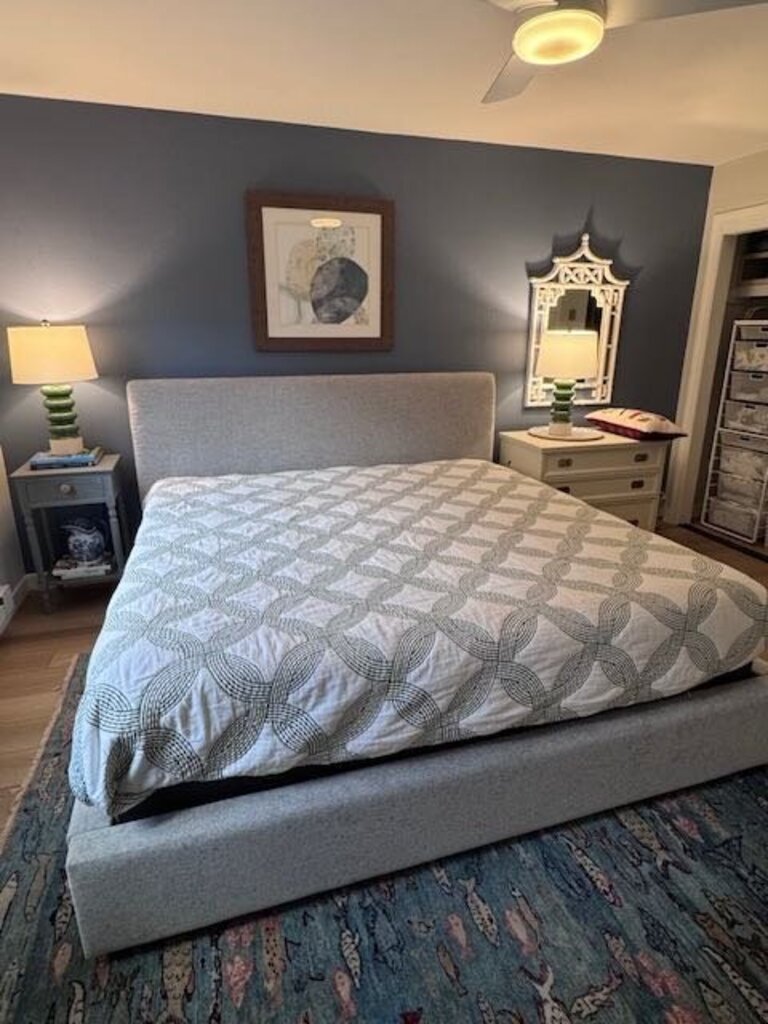 Melange Upholstered King Bed