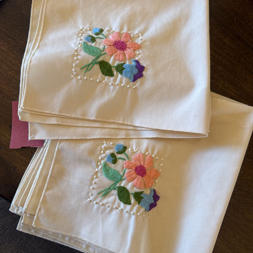 Embroidered Napkins - Set of 8