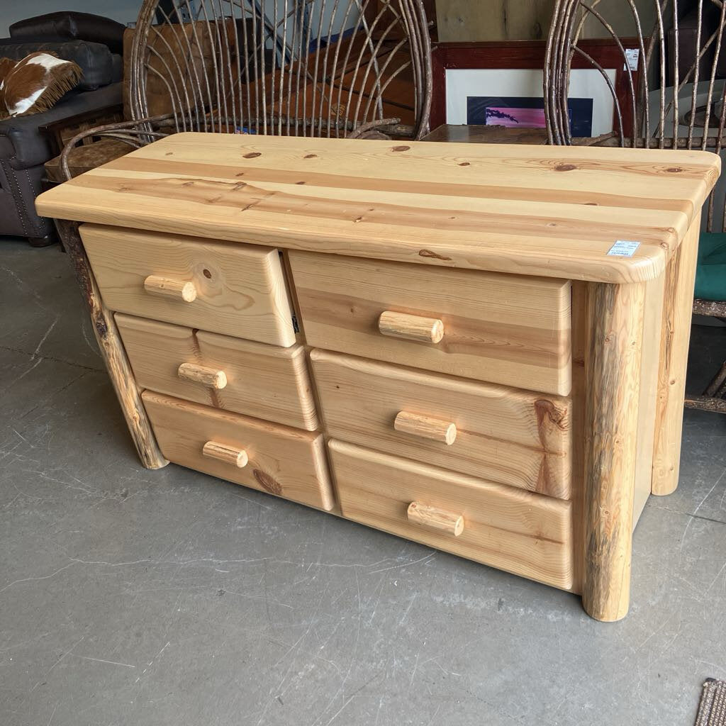 Pine 6 Drawer Dresser