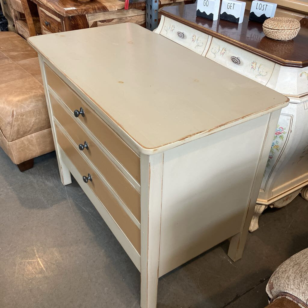Distressed 3 Drawer Accent Chest by Eddy West