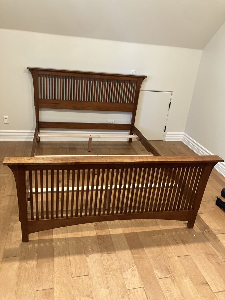 Stickley Mission Queen Bed