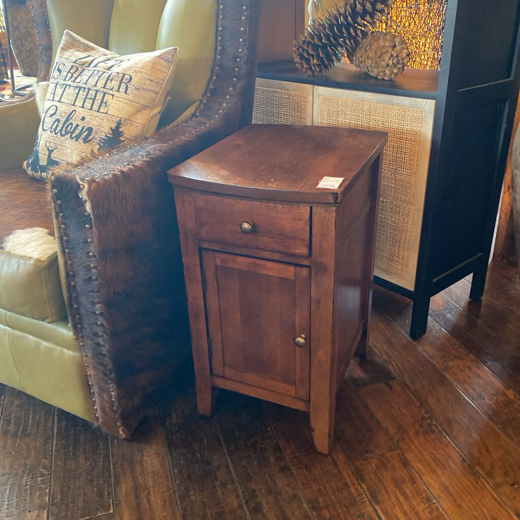 Universal Furniture Side Table