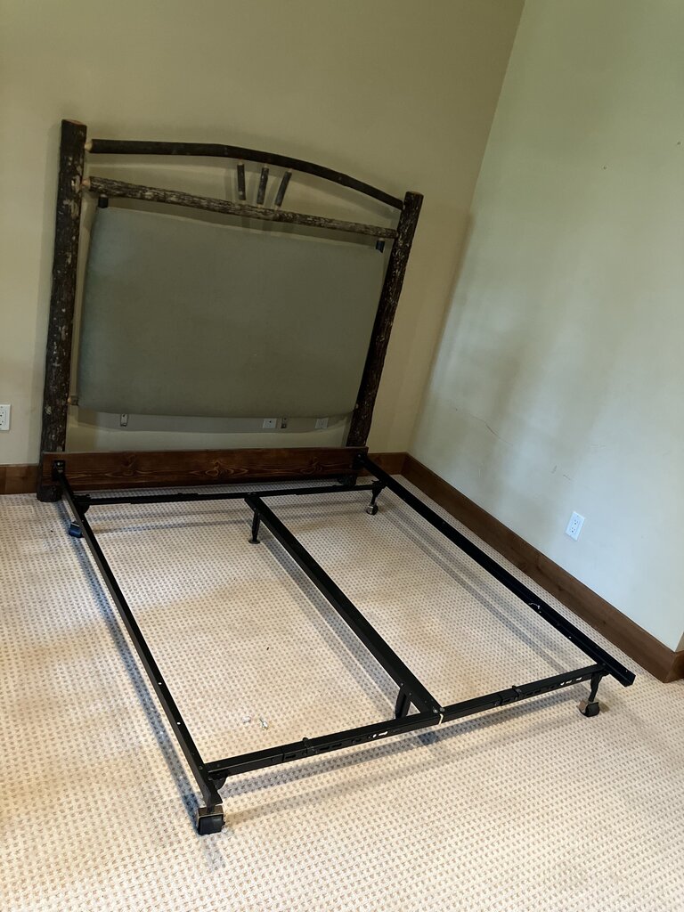 Queen Hickory Bed w/ Metal Frame